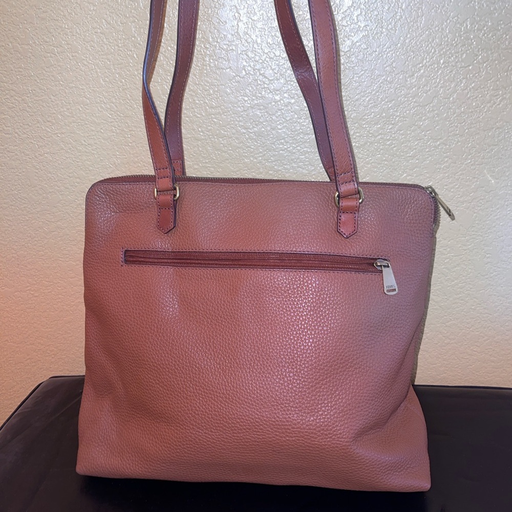 Fossil Tan Leather Shoulder Bag - Picture 3 of 4